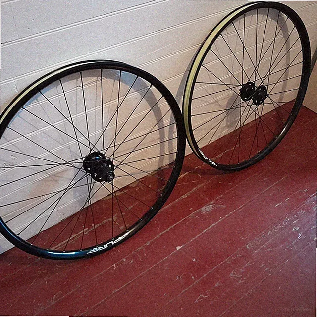 Shimano XT 27.5 Disc Tubeless Mountain Bike Gravel Wheelset Double Butted Spokes